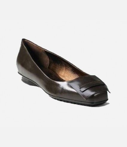 Brown Lucia Flats
