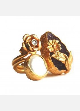Amethyst Ring with a Flower and Pearl